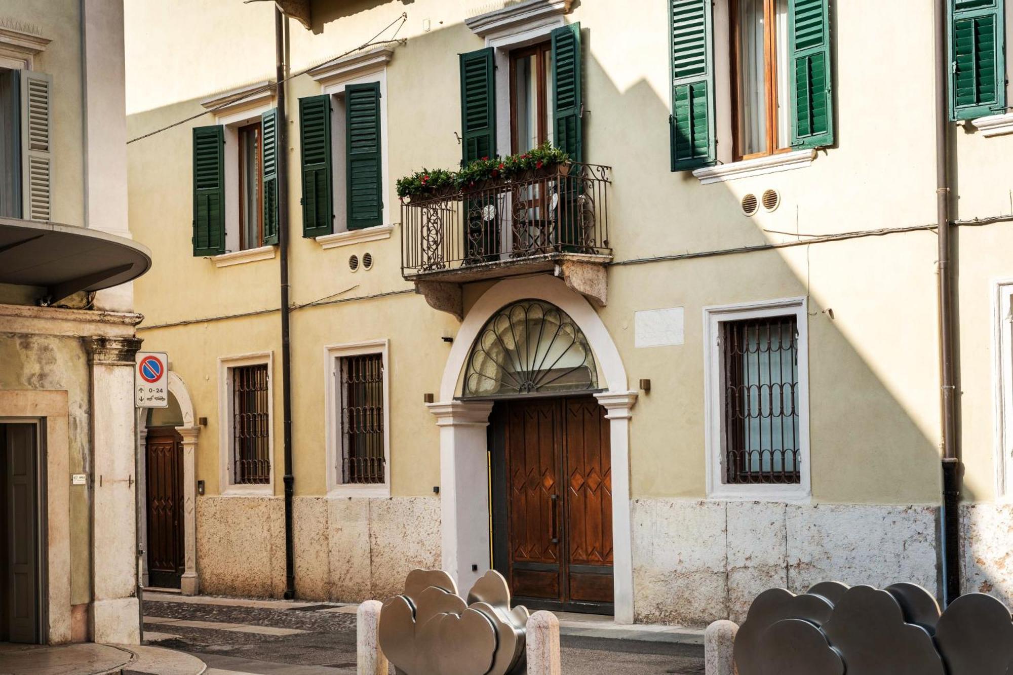 Appartement Palazzo Ristori à Vérone Extérieur photo
