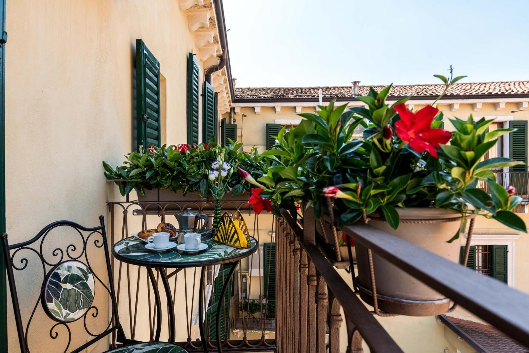 Appartement Palazzo Ristori à Vérone Extérieur photo